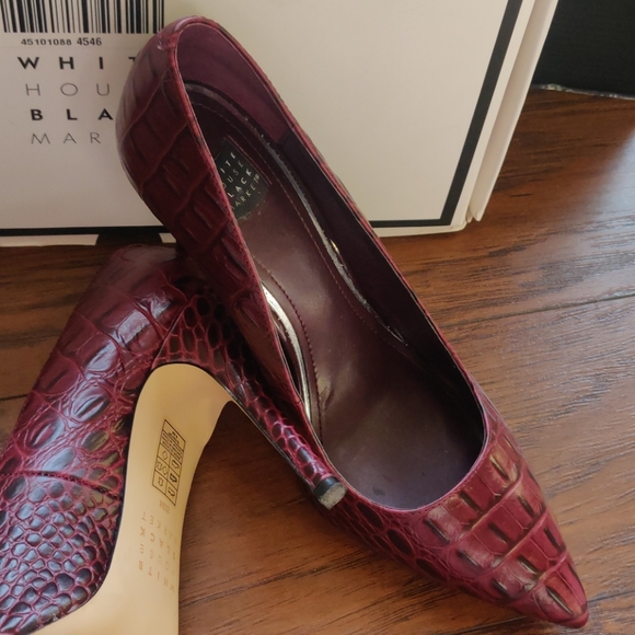 White House Black Market Heels - Picture 3 of 8